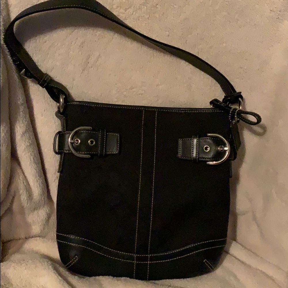 Black signature Coach leather and fabric purse 👜
